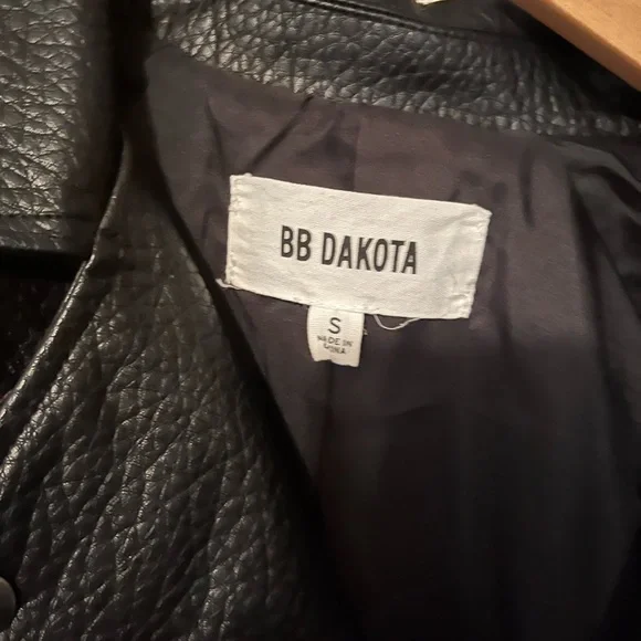 BB Dakota Baxley Faux Leather Floral Embroidered Biker Jacket Size S - Picture 5 of 9